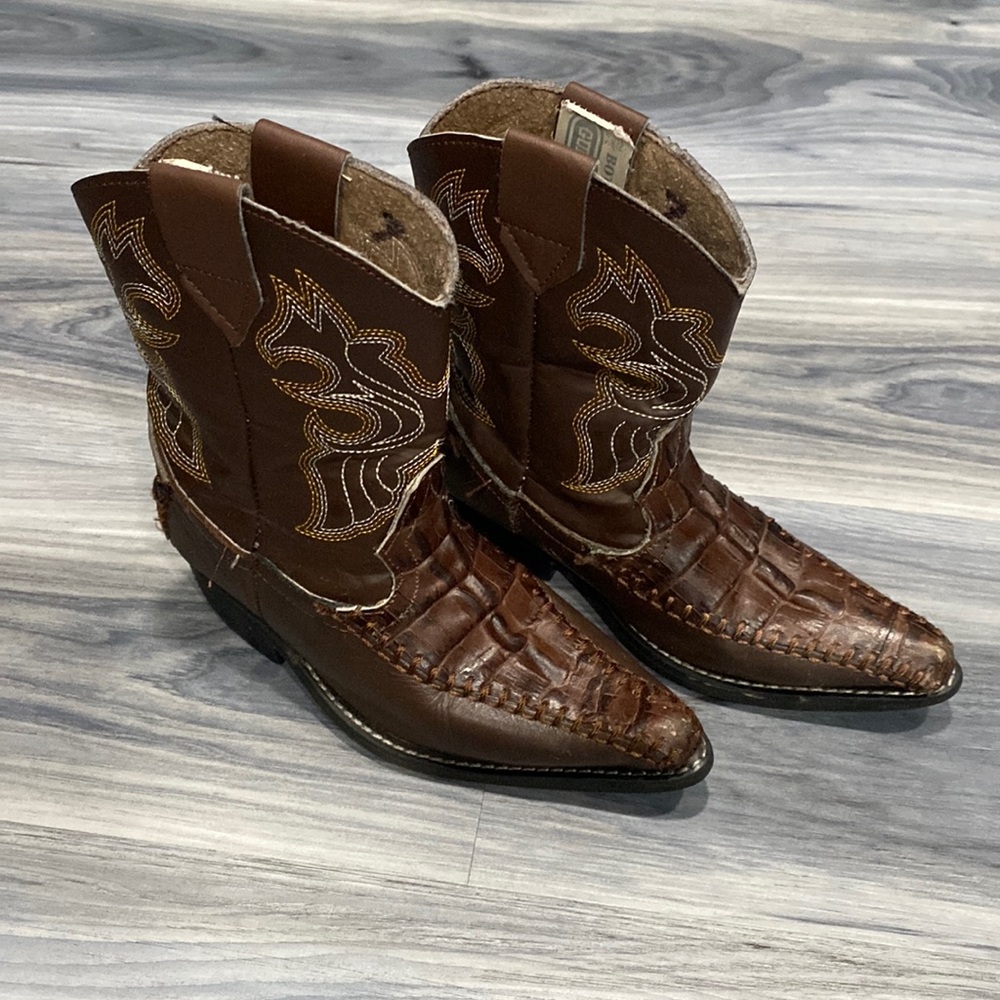 Hand made brown Faux leather Cow Boy boots made in Mexico outer stitch.
